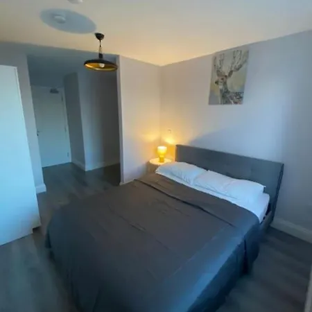 Modern And Cosy 1-bed In The Heart Of *