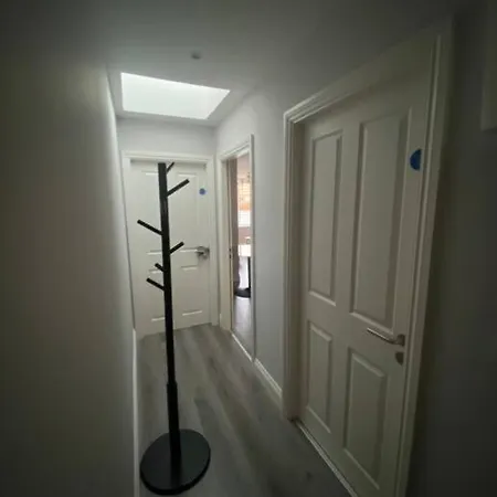 Apartmán Modern And Cosy 1-bed In The Heart Of *